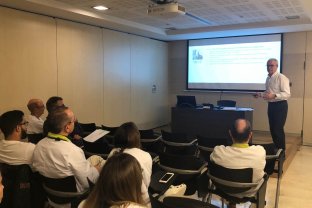 El ​Dr. Jordi Varela,  referent en right care a Catalunya i l’Estat espanyol,  va impartir les dues sessions del Seminari de gestió clínica i pràctiques clíniques de valor.