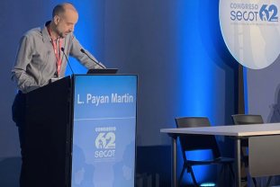 El Dr. Payan a la seva ponència "Manejo de la artrosis femoropatelar aislada"